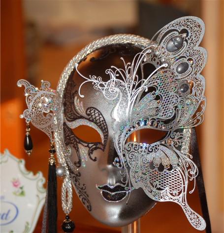 La description des masques pour la personne davon